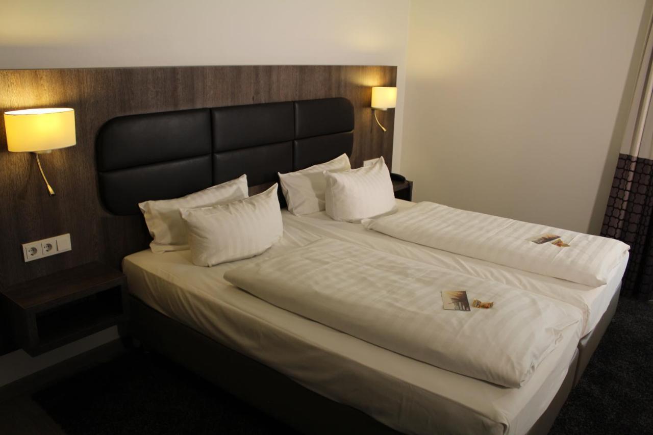 Hotel Am Kaisersaal Erfurt Bagian luar foto