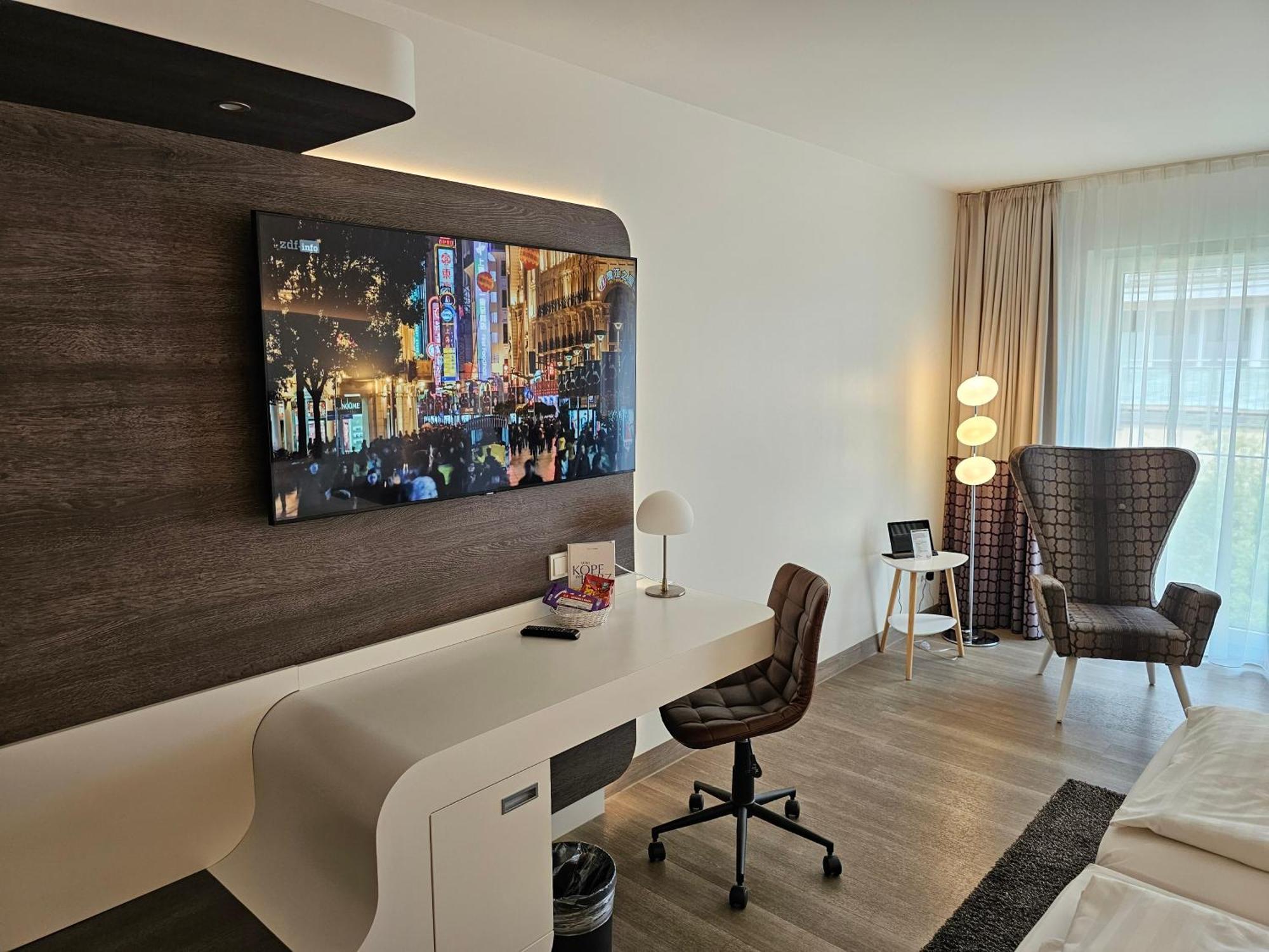 Hotel Am Kaisersaal Erfurt Bagian luar foto
