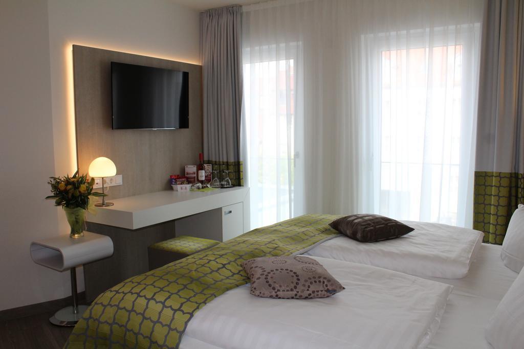 Hotel Am Kaisersaal Erfurt Bagian luar foto